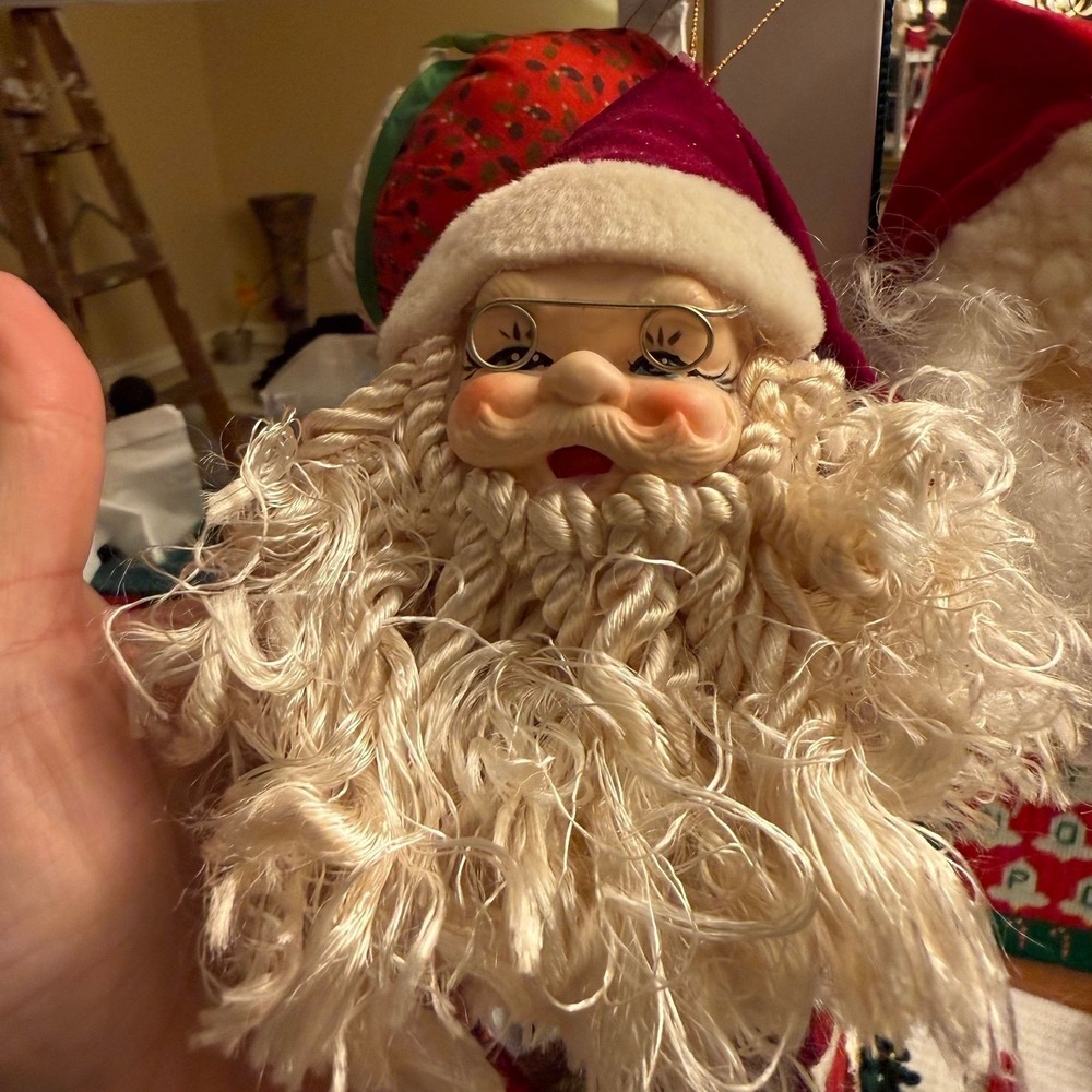 Random‎ pull from available inventory of these Santa Claus Christmas ornaments